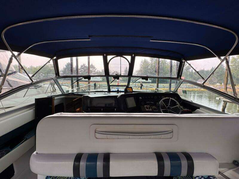 35ft Sea Ray Yacht For Sale