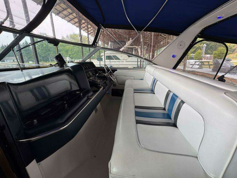 35ft Sea Ray Yacht For Sale