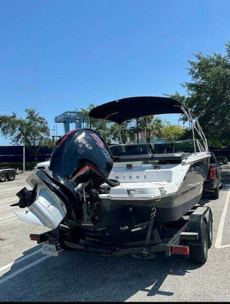22ft Four Winns Yacht For Sale