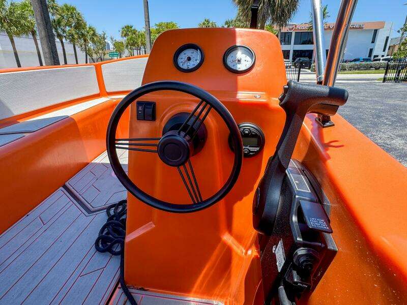 16ft Vision Yacht For Sale