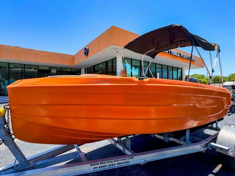 16ft Vision Yacht For Sale