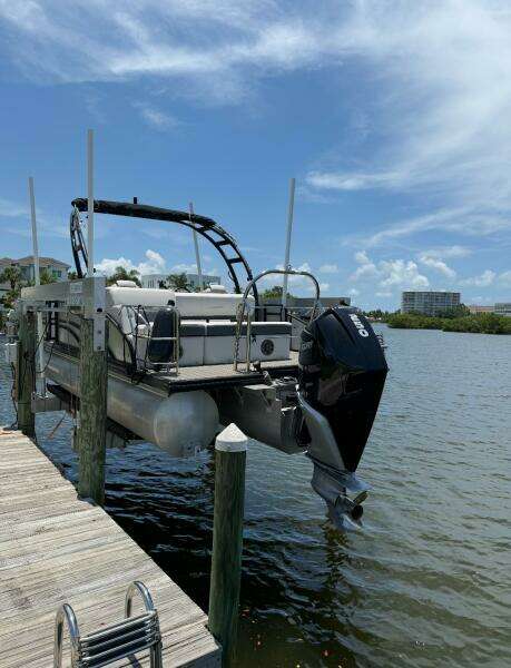 23ft Harris Yacht For Sale