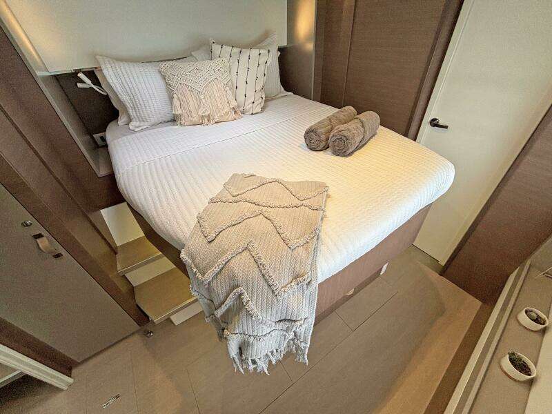 Crystal Dreams 54ft Bali Yacht For Sale