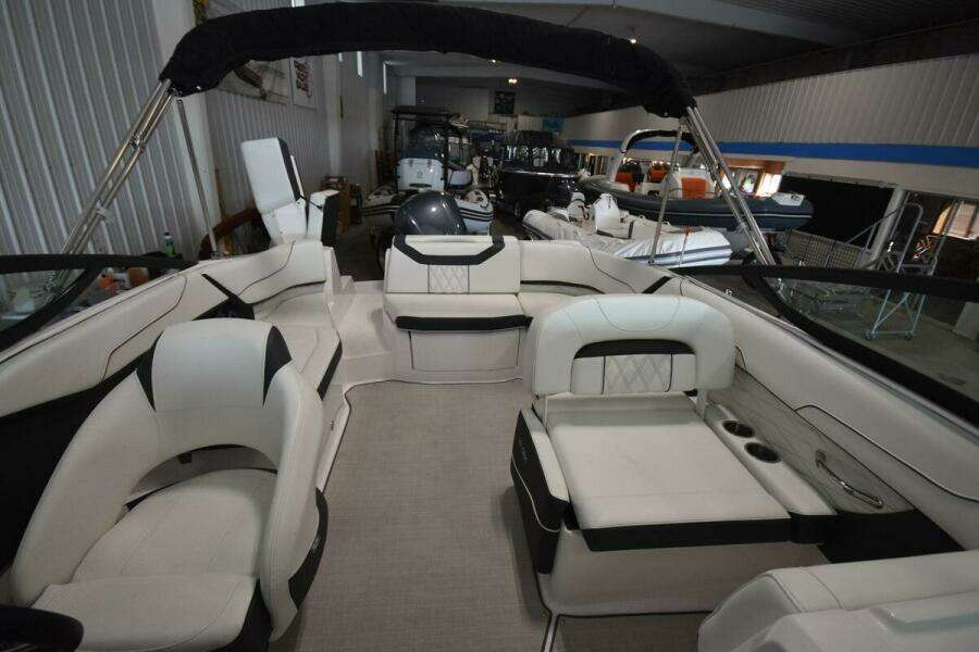 23ft Regal Yacht For Sale