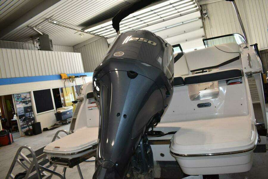 23ft Regal Yacht For Sale