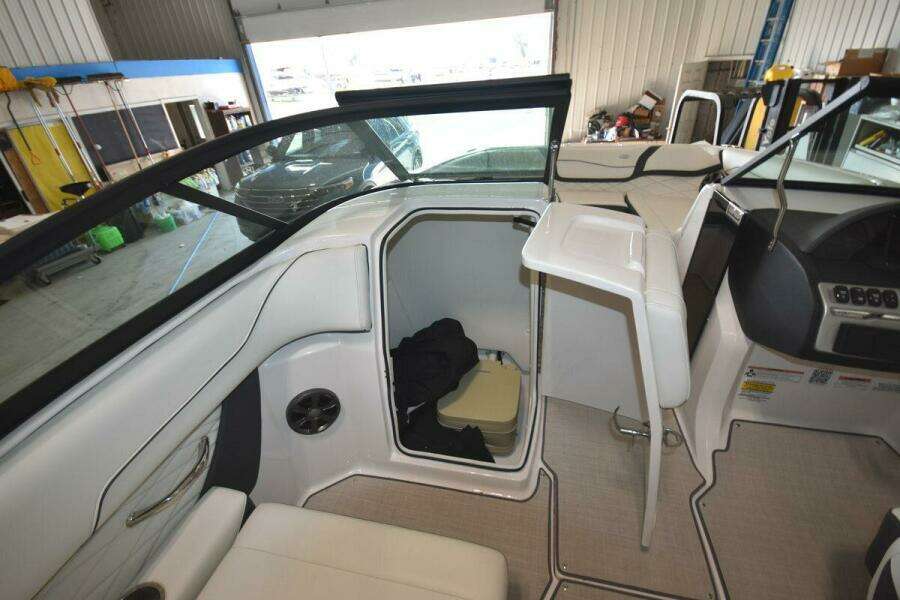 23ft Regal Yacht For Sale