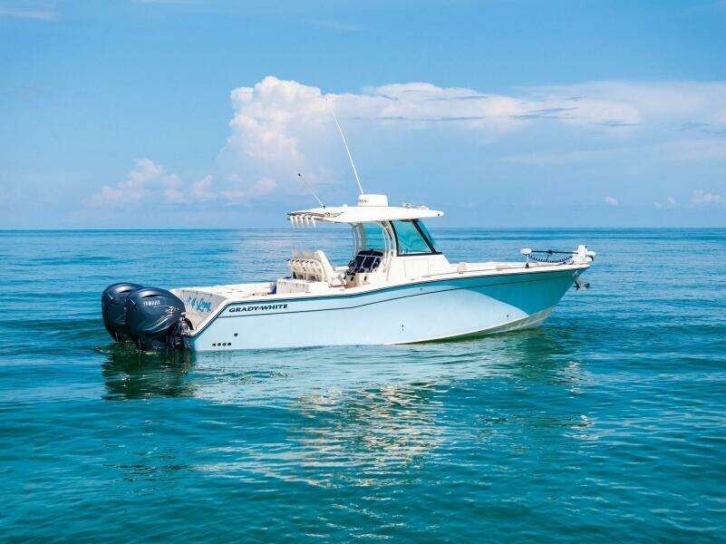 2022 Grady-White 336 Canyon - Starboard 3/4 Stern