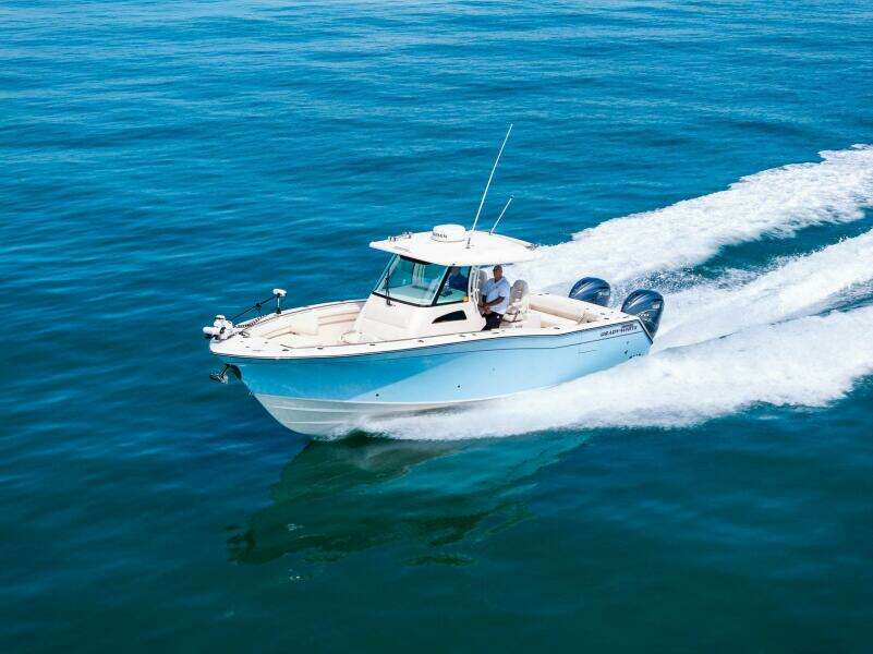 2022 Grady-White 336 Canyon - Port 3/4 Bow