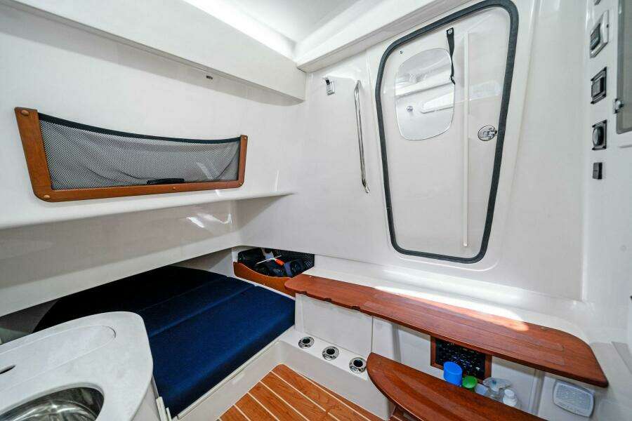 2022 Grady-White 336 Canyon - Cabin