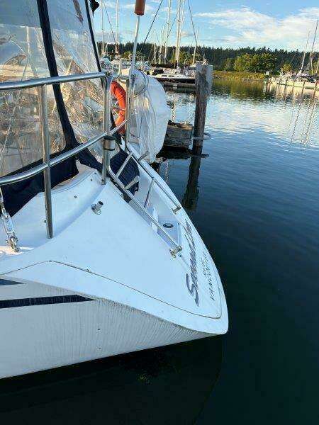 37ft Hunter Yacht For Sale