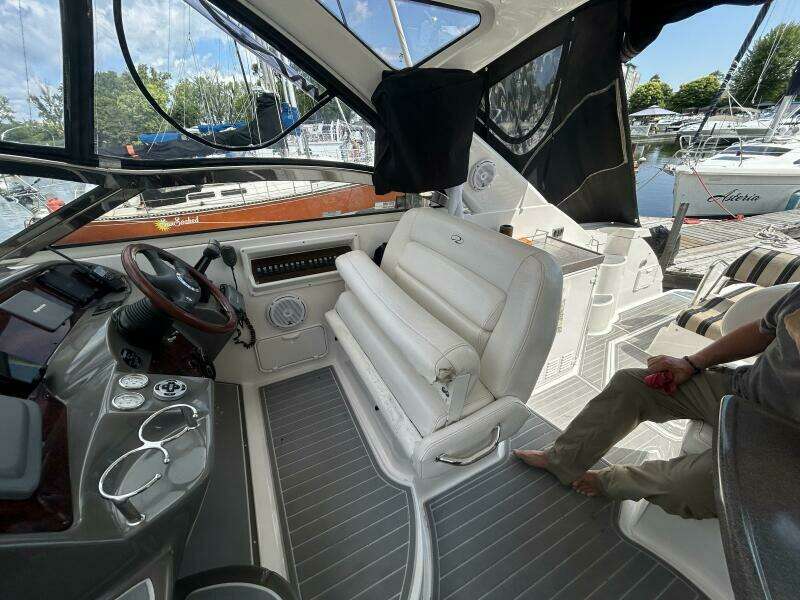 37ft Regal Yacht For Sale