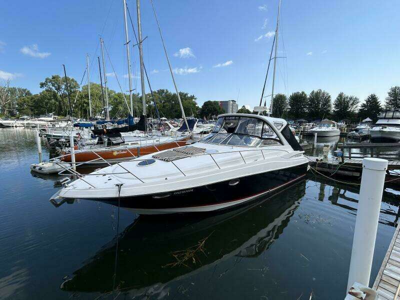37ft Regal Yacht For Sale