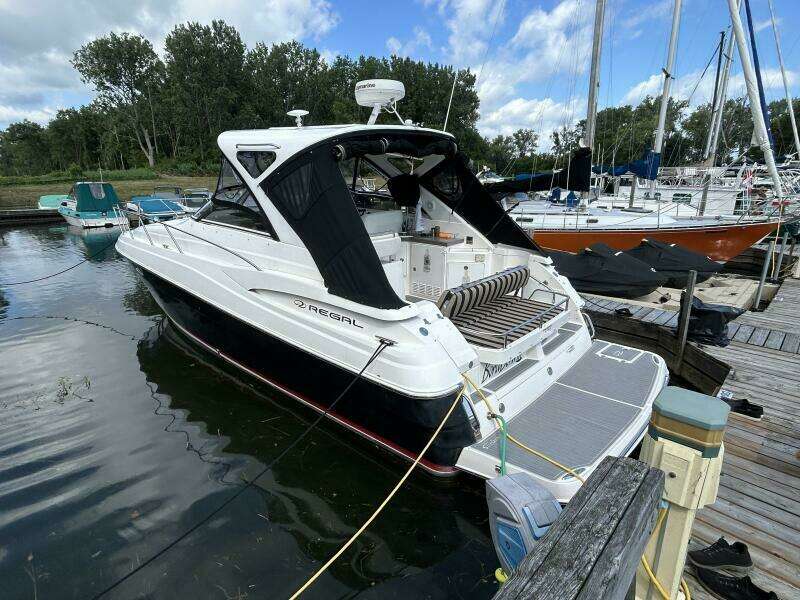 37ft Regal Yacht For Sale