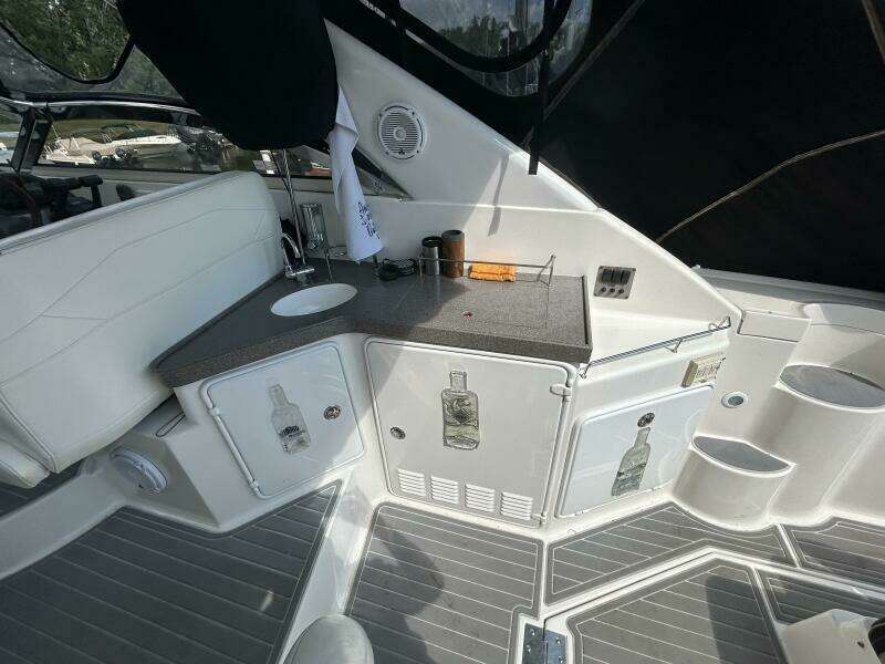 37ft Regal Yacht For Sale