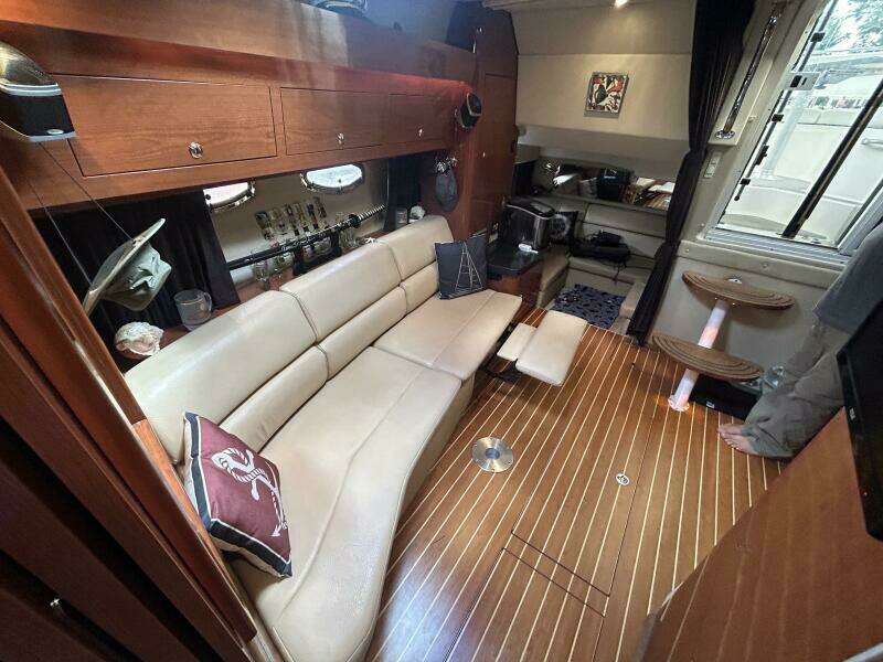 37ft Regal Yacht For Sale