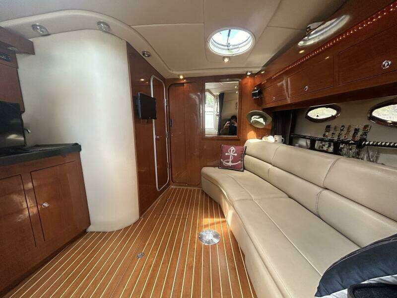 37ft Regal Yacht For Sale