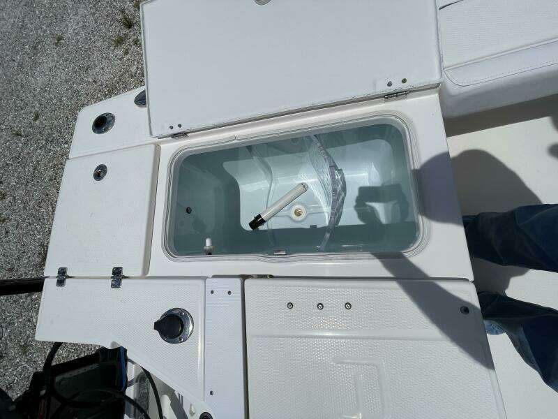 25ft Robalo Yacht For Sale