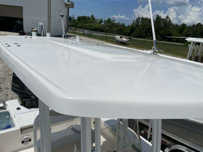 25ft Robalo Yacht For Sale