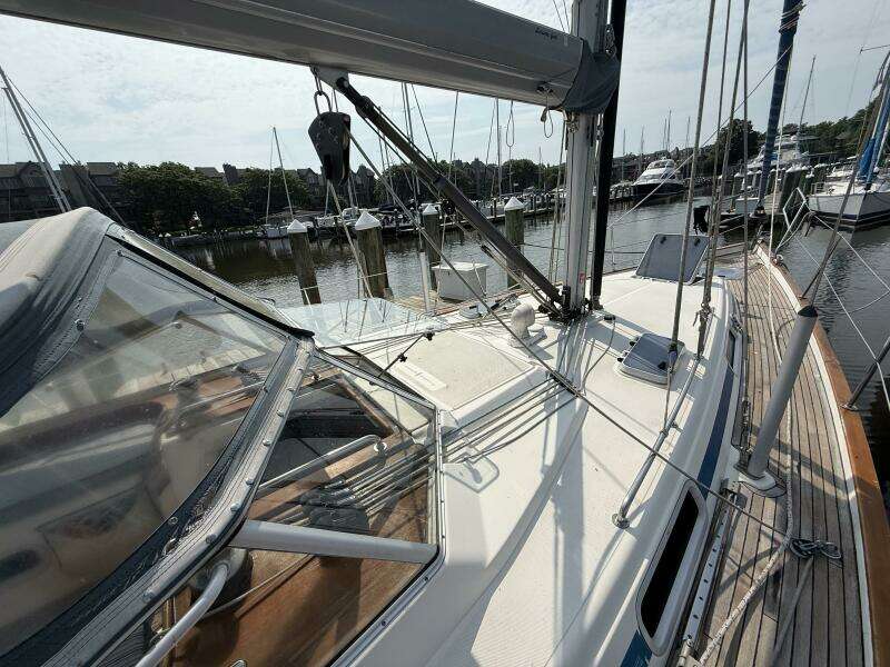 43ft Bavaria Yacht For Sale