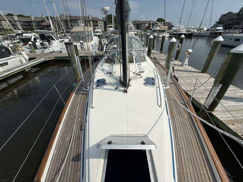 43ft Bavaria Yacht For Sale