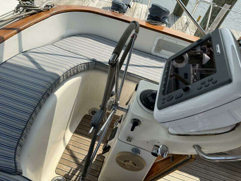 43ft Bavaria Yacht For Sale