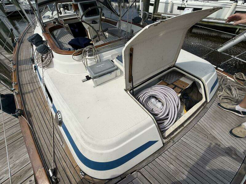 43ft Bavaria Yacht For Sale