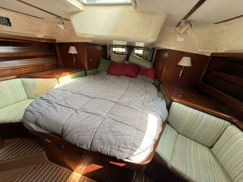 43ft Bavaria Yacht For Sale