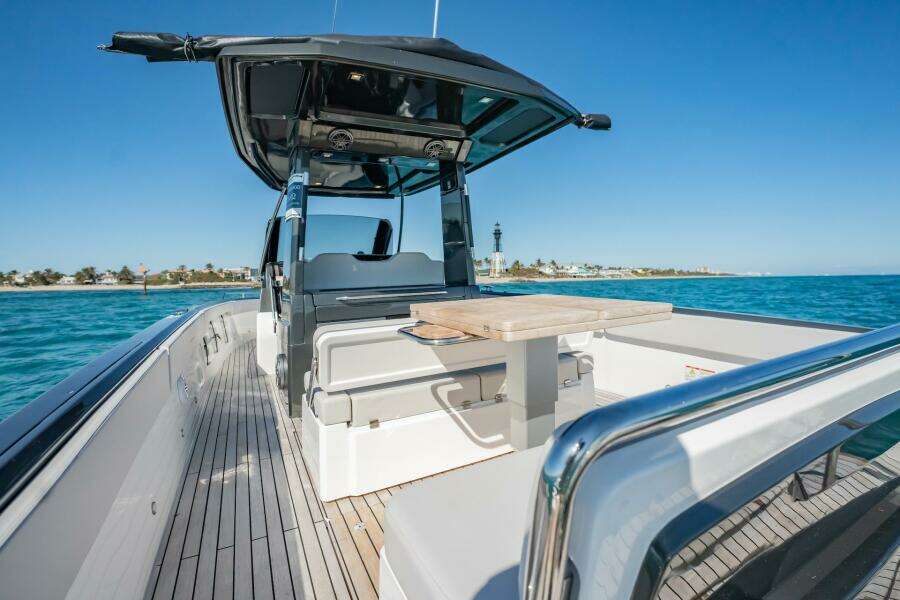 33ft Schaefer Yacht For Sale