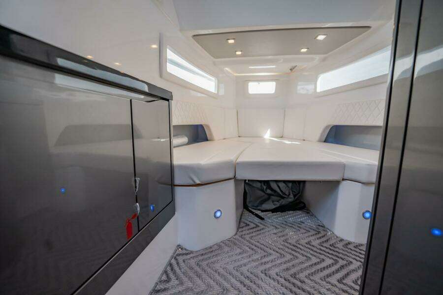 33ft Schaefer Yacht For Sale