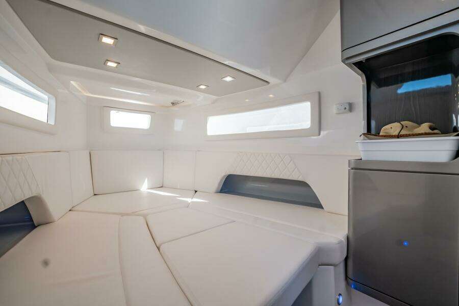 33ft Schaefer Yacht For Sale