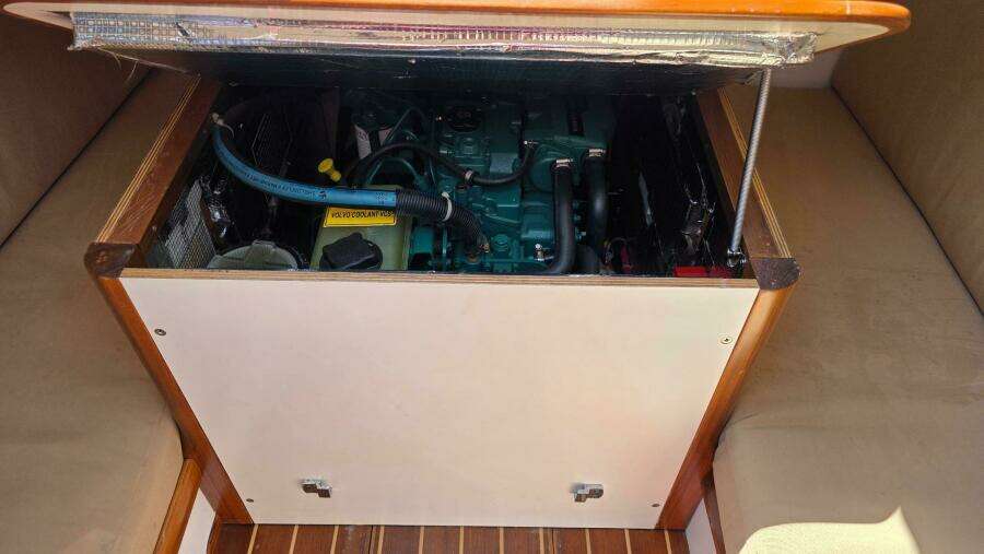 Fidelis 33ft Alerion Yacht For Sale