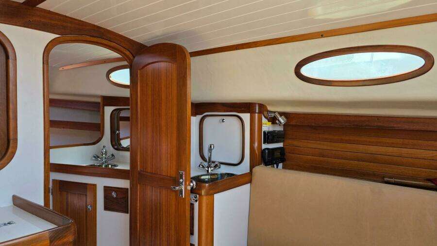 Fidelis 33ft Alerion Yacht For Sale