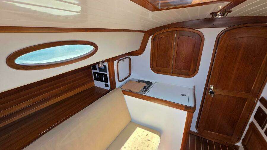 Fidelis 33ft Alerion Yacht For Sale