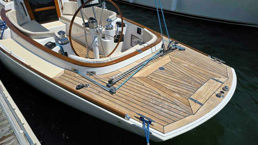 Fidelis 33ft Alerion Yacht For Sale