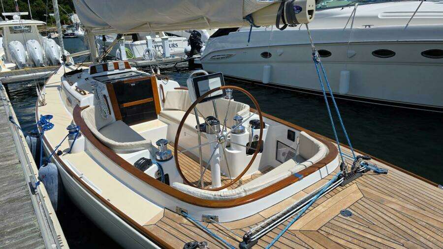 Fidelis 33ft Alerion Yacht For Sale