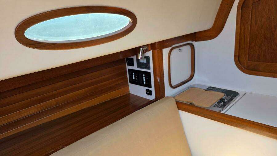 Fidelis 33ft Alerion Yacht For Sale