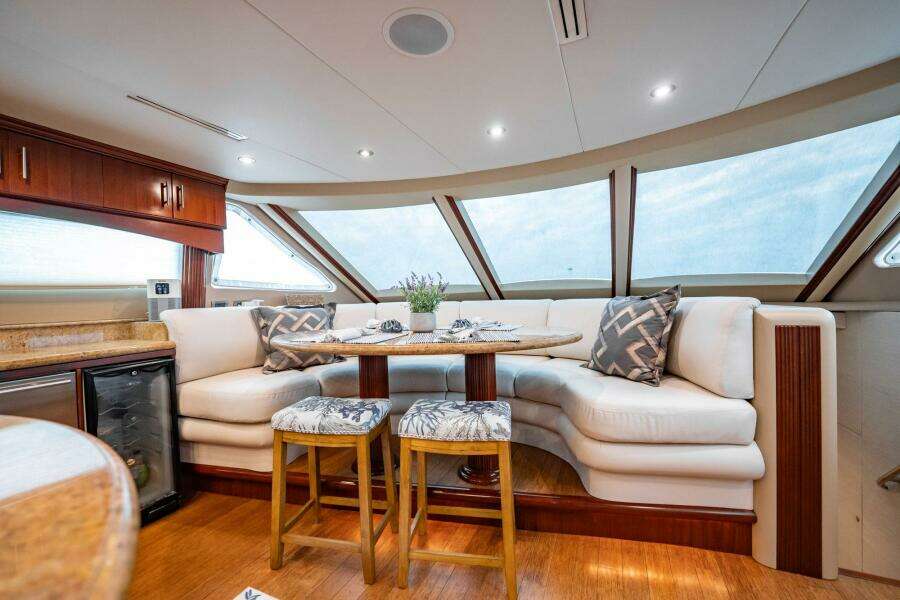 Water Ranch 80ft Lazzara Yachts Yacht For Sale