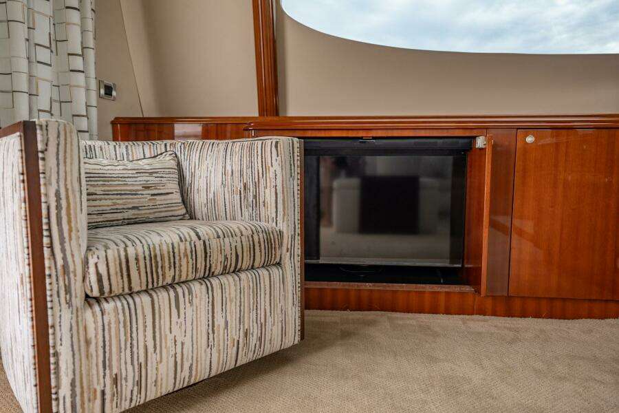 Water Ranch 80ft Lazzara Yachts Yacht For Sale