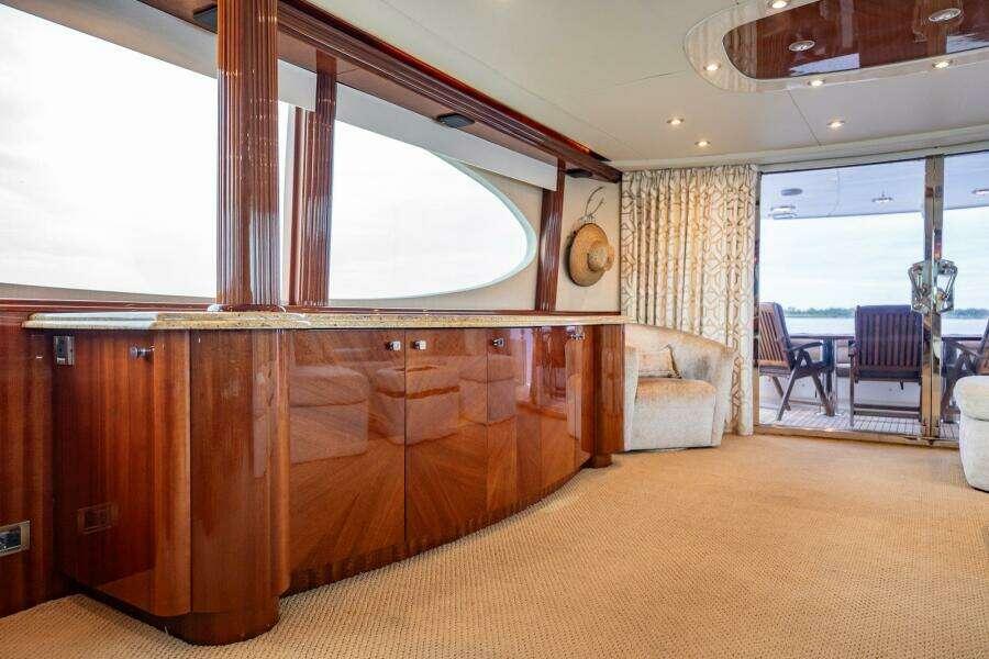Water Ranch 80ft Lazzara Yachts Yacht For Sale
