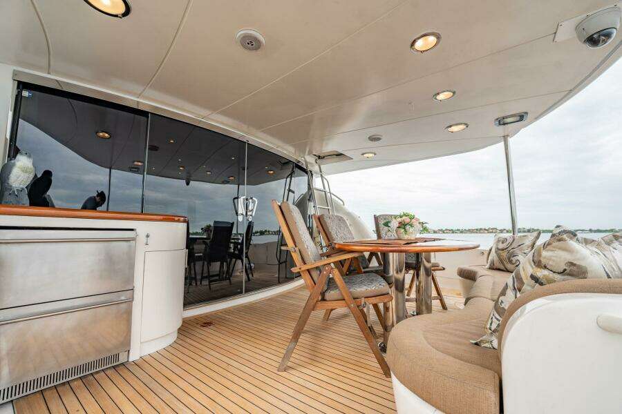 Water Ranch 80ft Lazzara Yachts Yacht For Sale