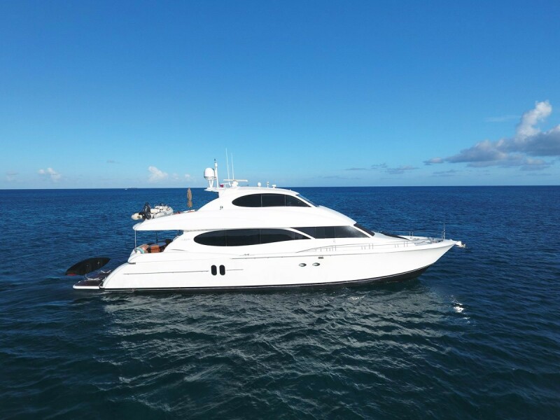 photo of 80' Lazzara Yachts 80 EB 2003