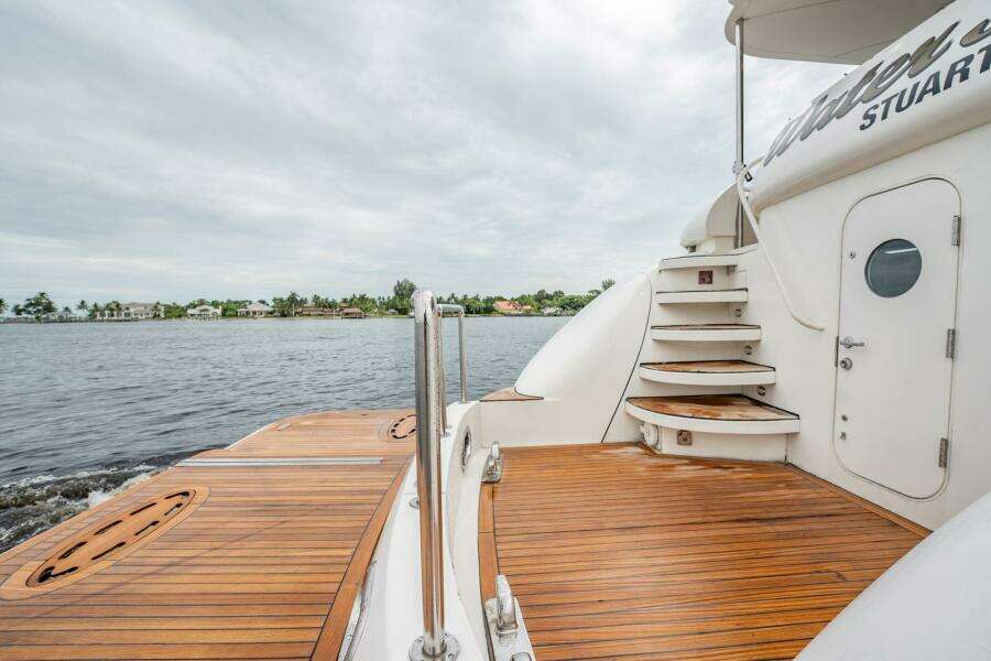 Water Ranch 80ft Lazzara Yachts Yacht For Sale