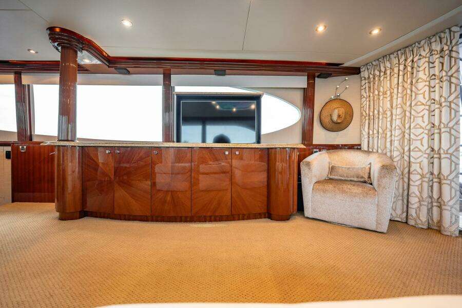 Water Ranch 80ft Lazzara Yachts Yacht For Sale