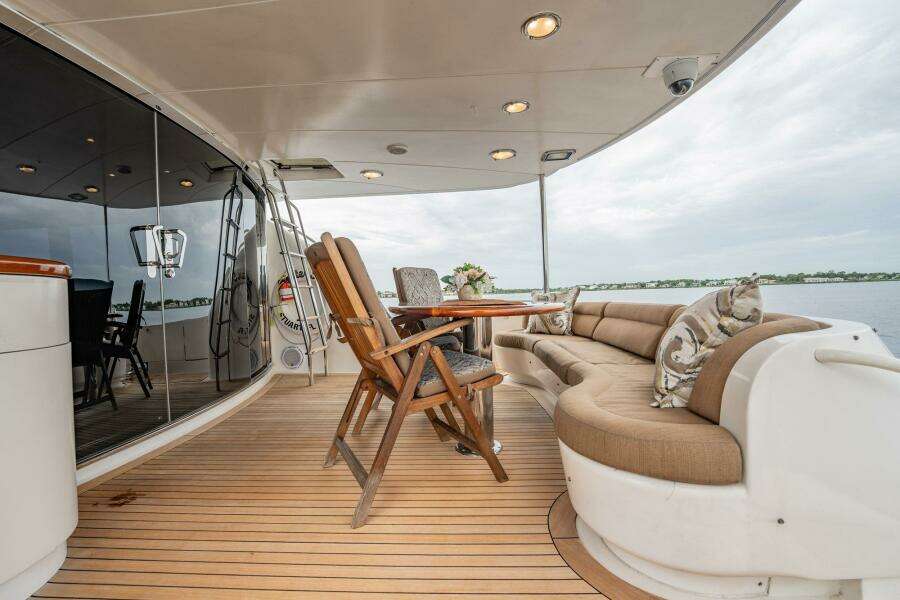 Water Ranch 80ft Lazzara Yachts Yacht For Sale
