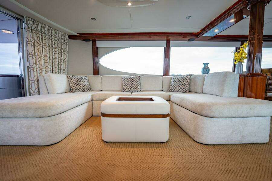 Water Ranch 80ft Lazzara Yachts Yacht For Sale