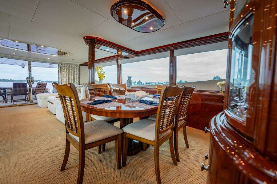 Water Ranch 80ft Lazzara Yachts Yacht For Sale