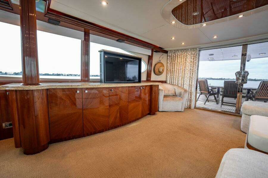 Water Ranch 80ft Lazzara Yachts Yacht For Sale