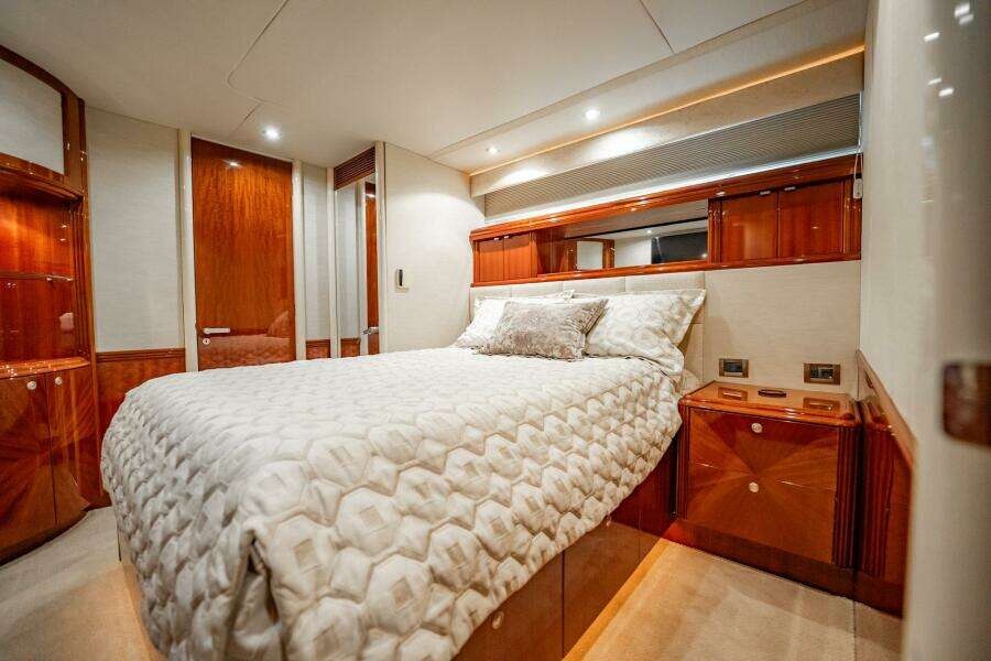 Water Ranch 80ft Lazzara Yachts Yacht For Sale
