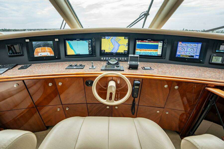 Water Ranch 80ft Lazzara Yachts Yacht For Sale