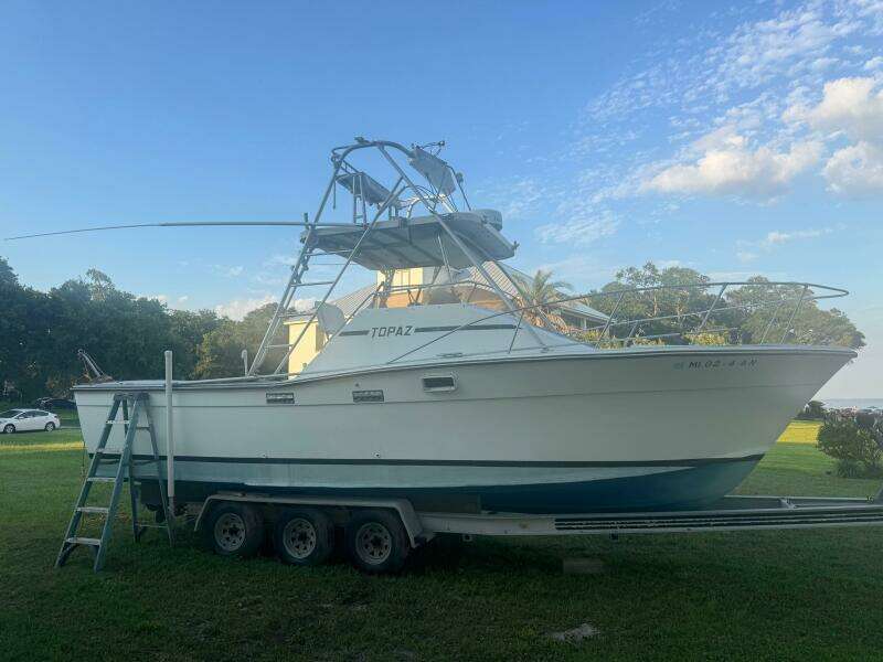 Rip Runner II 28ft Topaz Yacht For Sale